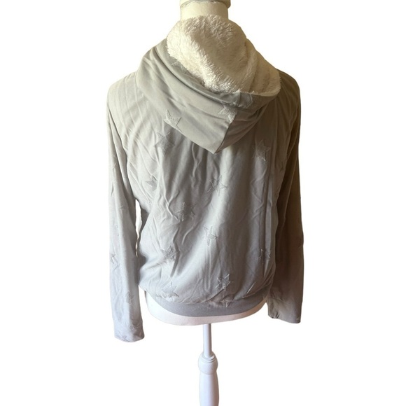 NEW Bobeau Gray Star Print Faux Fur Lined Zip‎ Hoodie - Picture 3 of 5